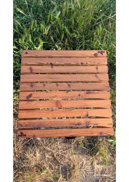 Kamptek Ahşap Atölyesinden Kalın Ahşap Dayanıklı Lüx Konik Ayaklı Kamp Doğa Masası 45*45 cm