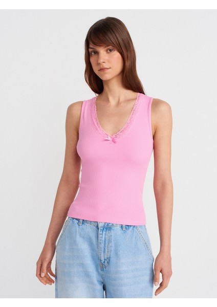 31778 Dantel Detaylı Top-Pembe