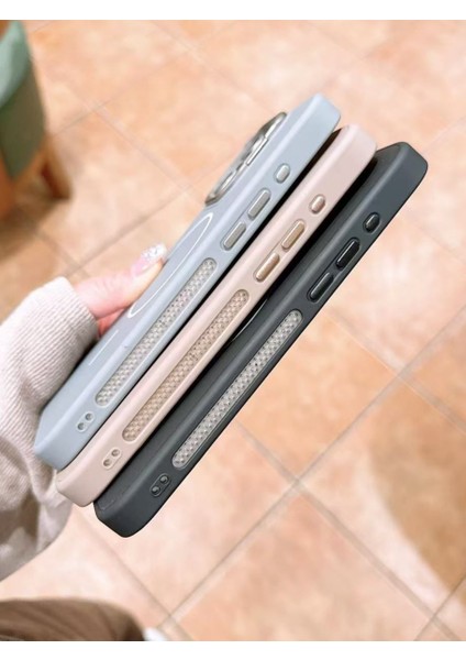 Apple iPhone 16 Uyumlu Ince Magsafe Çizgili Metal Kamera Çerçeve Standlı Siyah Kılıf