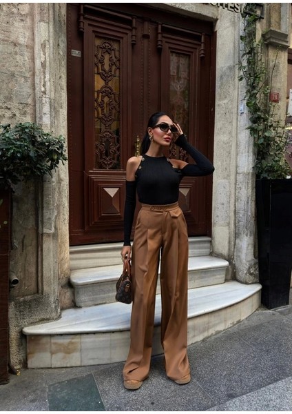 Üç Düğme Detayli Palazzo Pantolon