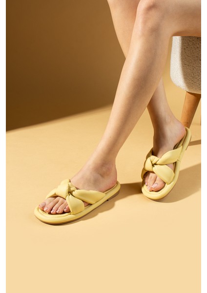 Özel Tasarım Yumuşak Taban Kadın Terlik 007-79-23 fiyatları