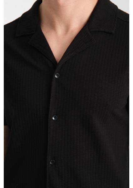 2033 Rico Erkek Siyah Waffle Standart Fit Kısa Kol Apaş Yaka Spor Gömlek fiyatları