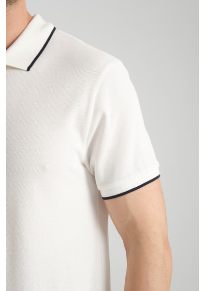 2858 Ricos Erkek Beyaz %100 Pamuk Slim Fit Çekmeyen Kumaş Yaka Detaylı Polo Yaka Tişört modelleri
