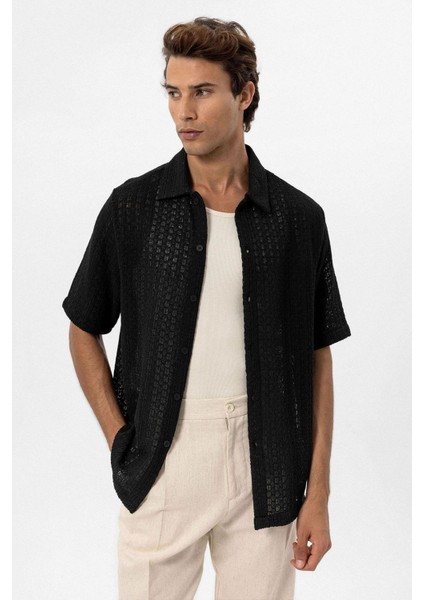 Siyah Dokulu Kroşe Erkek Gömlek fırsatları