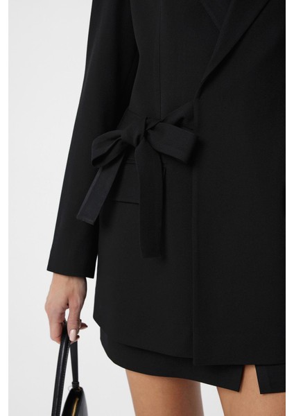 Siyah Kuşaklı Kadın Blazer fırsatları