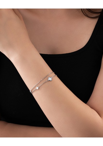 925 Ayar Rodyum Beyaz Mineli Iki Sıralı Yonca Charm Gümüş Bileklik fiyatları