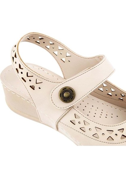 Terra 31130-045 Anatomik Taban Kadın Sandalet Full Krem 36-40