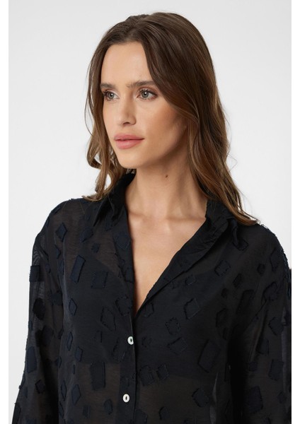 Siyah Desenli Transparan Gömlek indirimleri