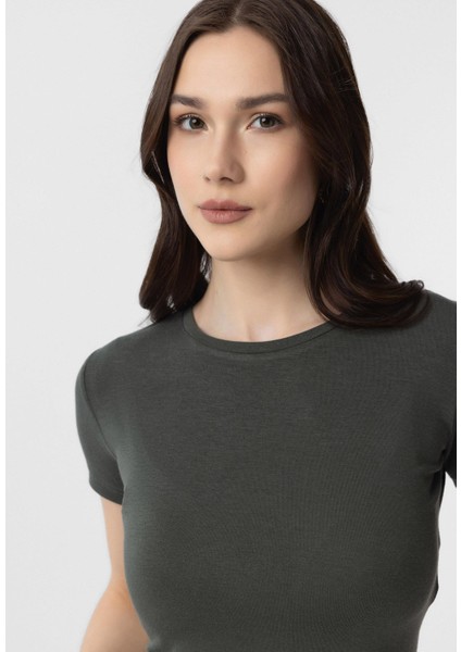 Haki Crop Kadın T-Shirt modelleri