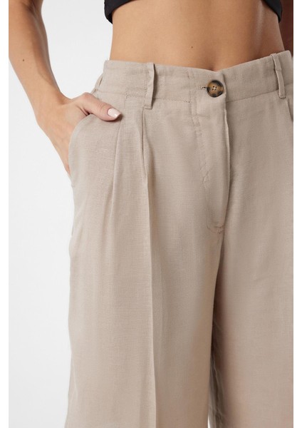 Bej Keten Karışımlı Kadın Bermuda modelleri