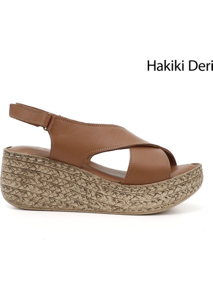 Kadın Taba Cırt Bantlı Dolgu Topuk Hakiki Deri Sandalet