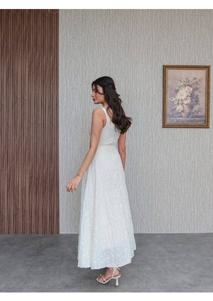 Minik Çiçekli Astarlı Askılı Maxi Boy Elbise