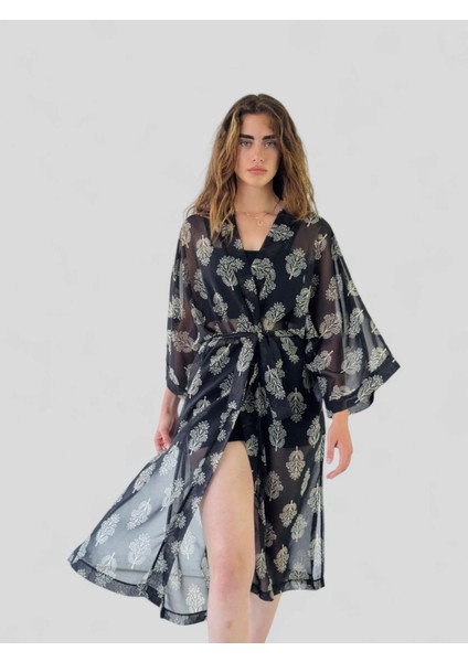 Tasarım Çiçek Desenli Uzun Kimono Kadın Siyah