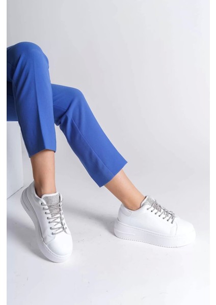 Della Bağcıklı Ortopedik Taban Taşlı Kadın Sneaker Spor Ayakkabı Bt - Beyaz fiyatları