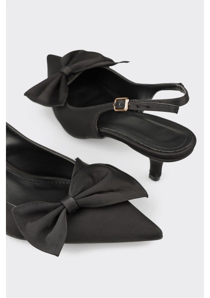 Siyah Kadın Topuklu Ayakkabı fırsatları