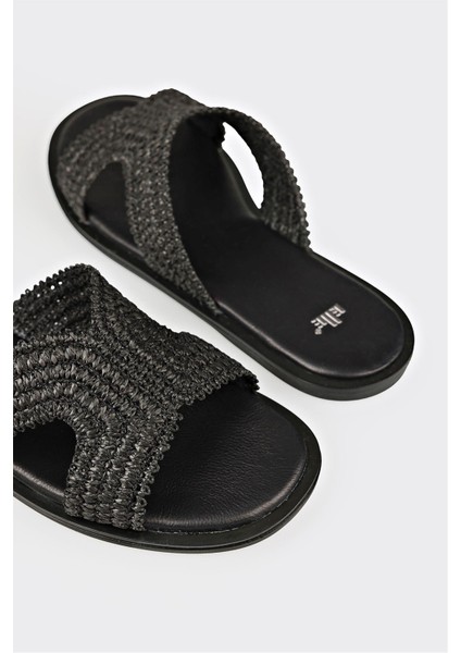 Yeşil Kadın Terlik indirimleri