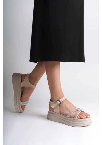 Zlohe Kalın Tokalı Taşlı Şeritli Ortopedik Taban Kadın Sandalet Kt - Krem