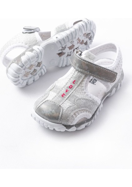 Kız Çocuk Gümüş Kapalı Kaydırmaz Taban Spor Sandalet fırsatları
