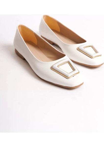 Kaylee Bağcıksız Ortopedik Rahat Taban Toka Detaylı Kadın Babet Ayakkabı Kt - Beyaz fırsatları