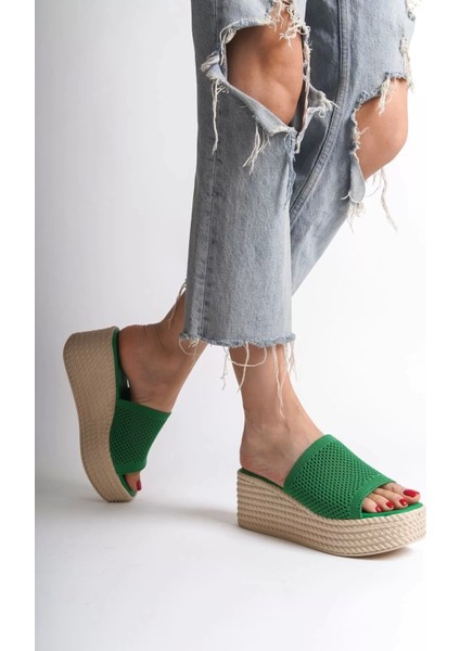 Marla Dolgu Topuklu Ortopedik Taban Hasır Görünümlü Triko Kadın Terlik Kt - Yeşil fiyatları