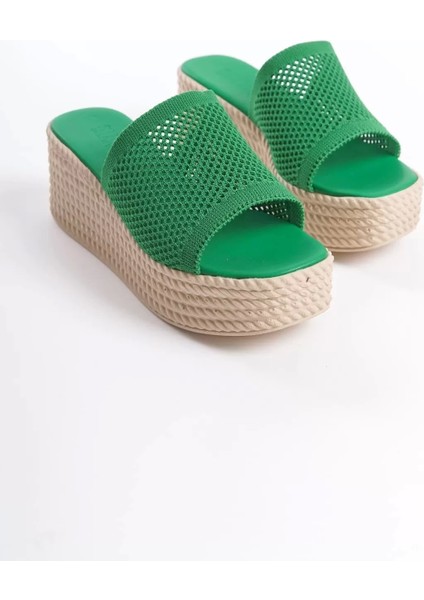 Marla Dolgu Topuklu Ortopedik Taban Hasır Görünümlü Triko Kadın Terlik Kt - Yeşil fırsatları
