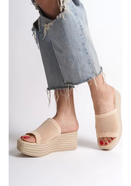 Marla Dolgu Topuklu Ortopedik Taban Hasır Görünümlü Triko Kadın Terlik Kt - Ten fiyatları