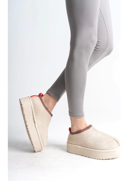 Leıla Bağcıksız Düz ve Kalın Taban Içi Kürklü Kısa Süet Kadın Bot Kt - Krem