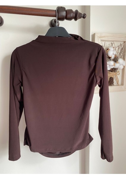 Drape Büzgü Detaylı Body
