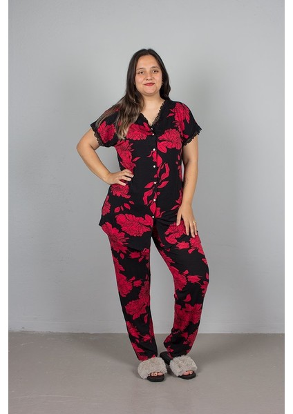 Büyük Beden Düğmeli Çiçek Desenli Pijama Takım