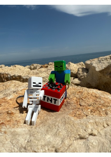 Minecraft Temalı 3'lü Anahtarlık Seti – Zombi, Iskelet ve Tnt Figürleri
