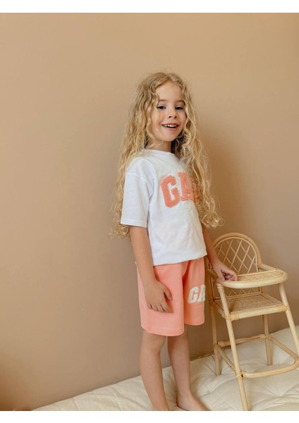Yigit Butik Süzene Nakışlı Kız Çocuk Şortlu Takım fırsatları