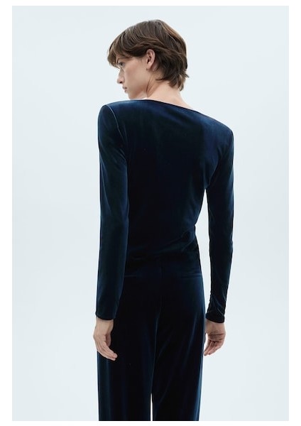 Kadın Tişört modelleri