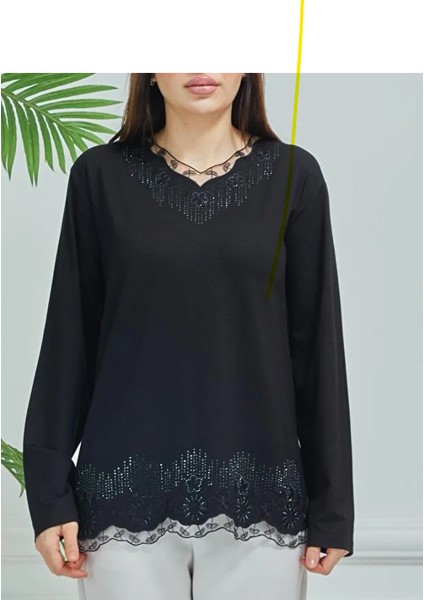 Rahat Kesim V Yaka Etek Ucu Tül ve Inci Işlemeli Siyah Anne Penye Bluz