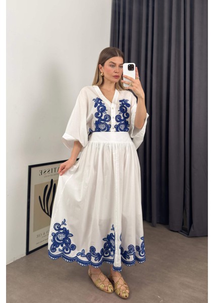 Beyaz Mavi Nakış Detaylı Astarlı Yarasa Kol Gömlek Etek Takım indirimleri