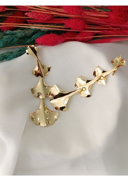 Yaprak Sarkıt Metal Gold Küpe
