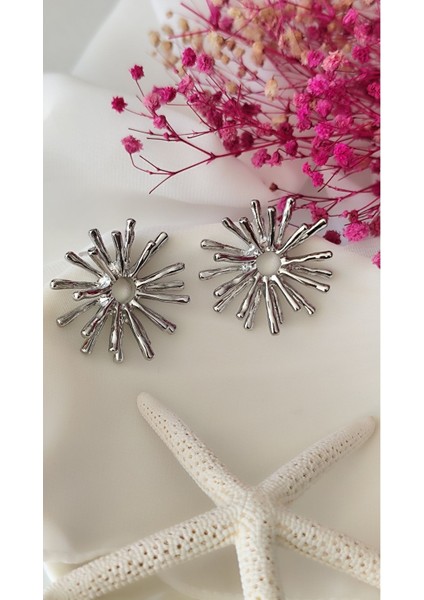 Yıldız Saçaklı Metal Silver Küpe