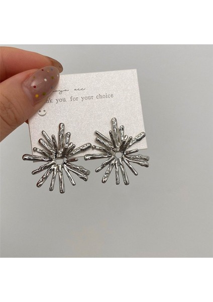 Yıldız Saçaklı Metal Silver Küpe