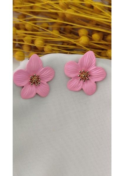 Pembe Press Mat Metal Çiçek Küpe