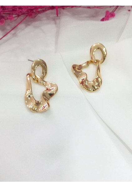 Kıvrımlı Bukle Iki Halkalı Metal Gold Küpe modelleri