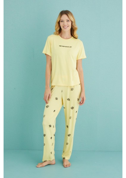 Kadın Pijama Takımı Kısa Kol Sıfır Yaka