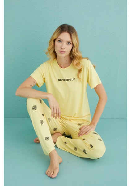 Kadın Pijama Takımı Kısa Kol Sıfır Yaka fiyatları