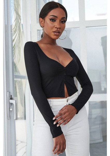 Kadın Siyah Uzun Kollu Düğmeli Göğüs ve Göbek Dekolteli Crop Top Bluz