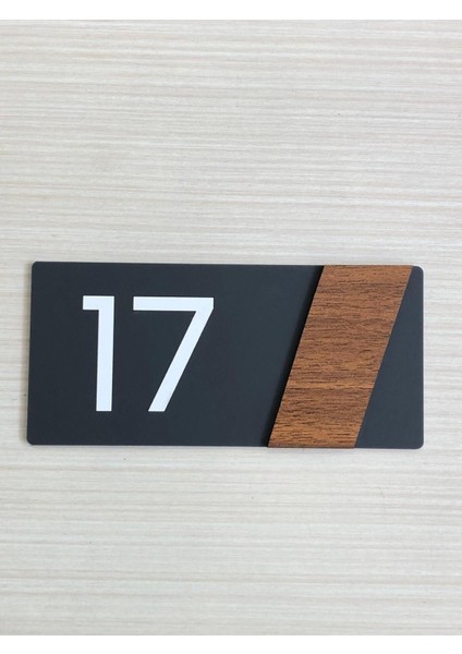 Side Serisi Siyah Mat Pleksi Üstü Akçaağaç Dekor Kapı Numarası Folyo