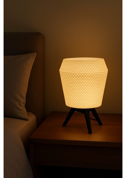 Lily Modern Tasarım Siyah Ayaklı Abajur (Plastik)