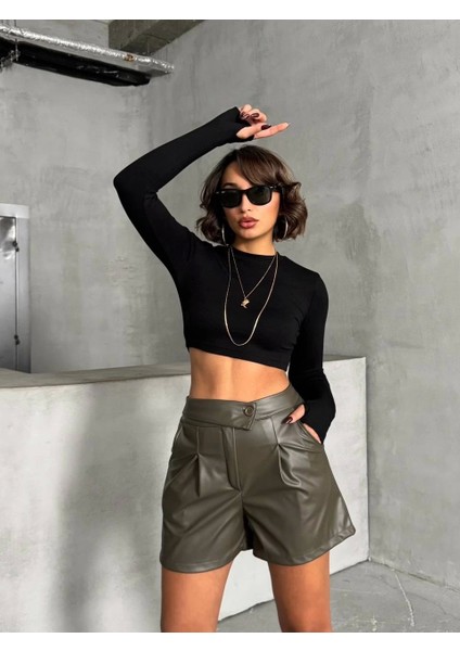 Iki Düğmeli Deri Görünümlü Gri Renk Pileli Yüksek Bel Mini Şort indirimleri