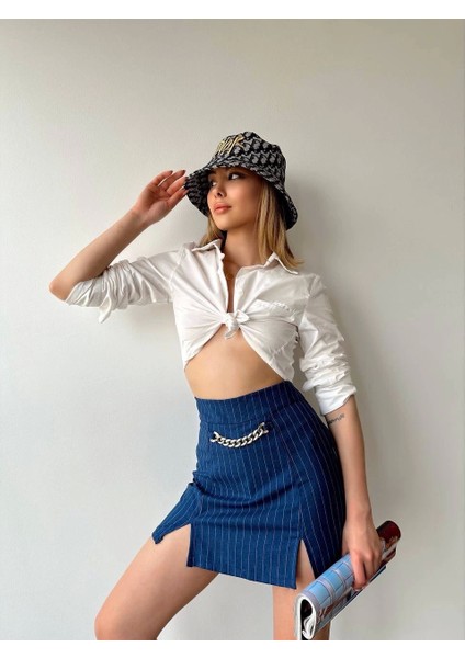 Önü Zincir Detaylı Lacivert Çizgili Çift Yırtmaçlı Yüksek Bel Mini Şort Etek fiyatları