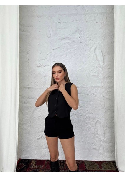 Siyah Kalın Askılı Önü Düğmeli Mini Double Yelek fırsatları