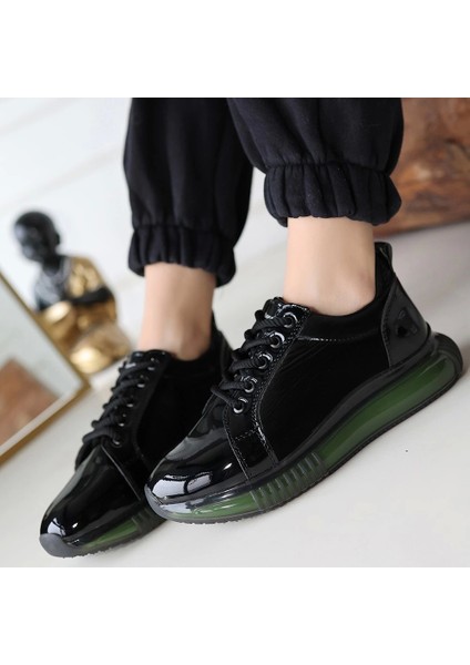 Piona Siyah Rugan Yeşil Tabanlı Spor Ayakkabı fırsatları