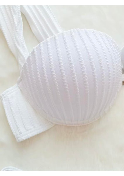 Beyaz Kalın Askı Detaylı Bikini Takımı