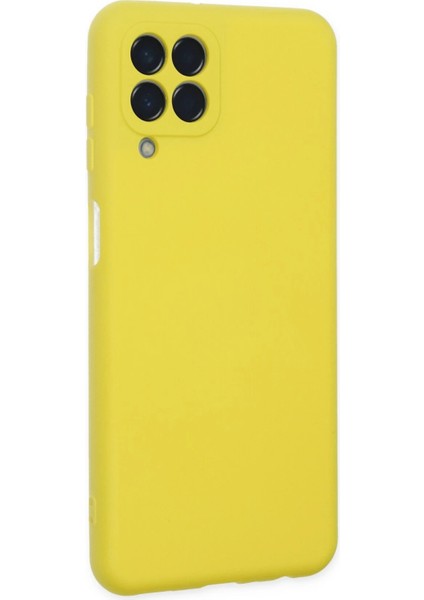 Samsung Galaxy M33 Kılıf Nano Içi Kadife Silikon - Sarı Nrmsa